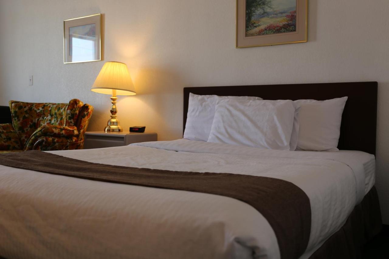 Didsbury Country Inn Bagian luar foto