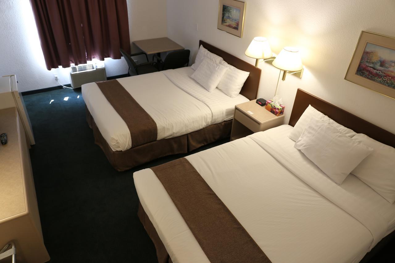 Didsbury Country Inn Bagian luar foto