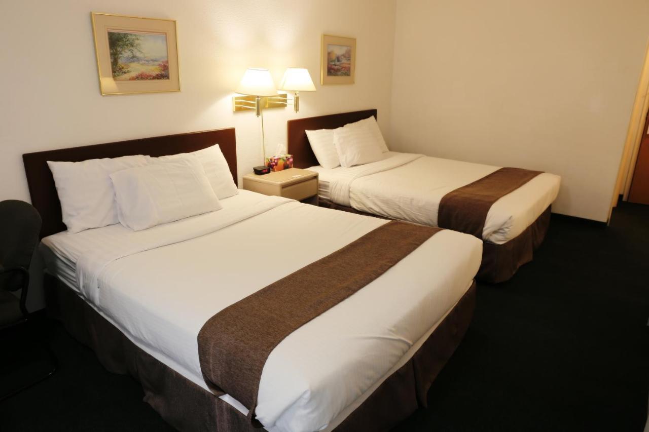 Didsbury Country Inn Bagian luar foto
