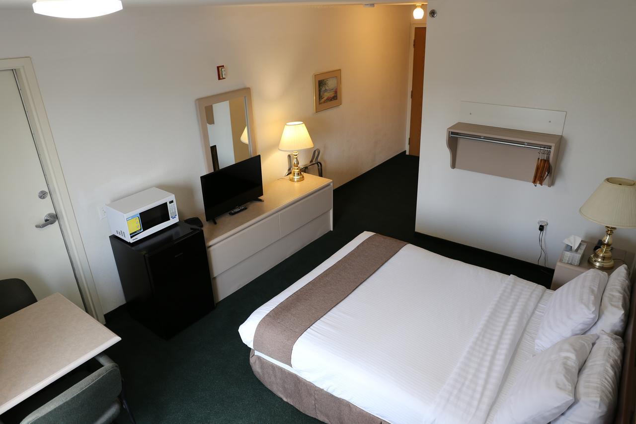 Didsbury Country Inn Bagian luar foto