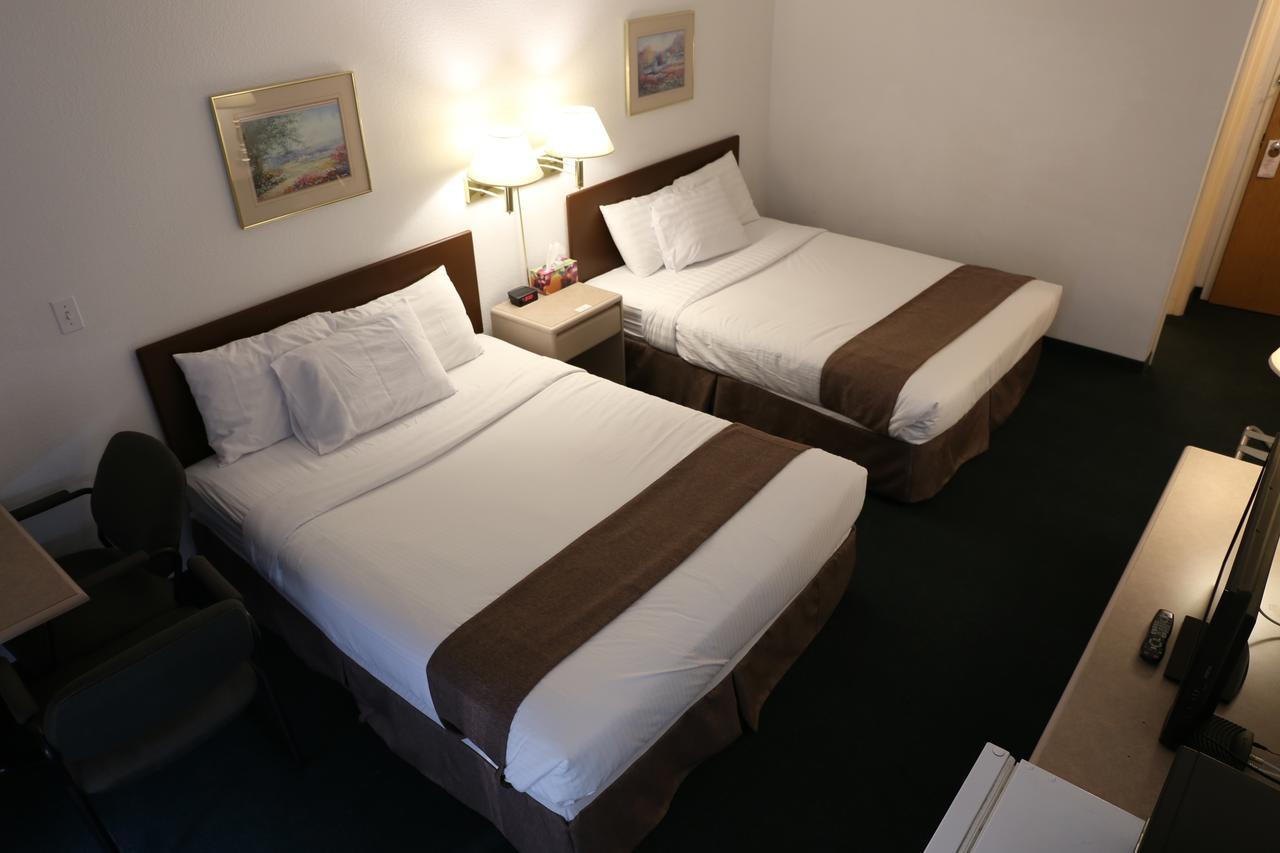 Didsbury Country Inn Bagian luar foto